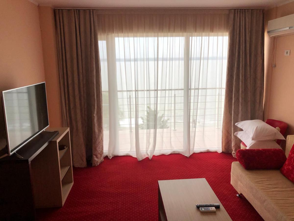Hotel Romantic Mamaia Buitenkant foto
